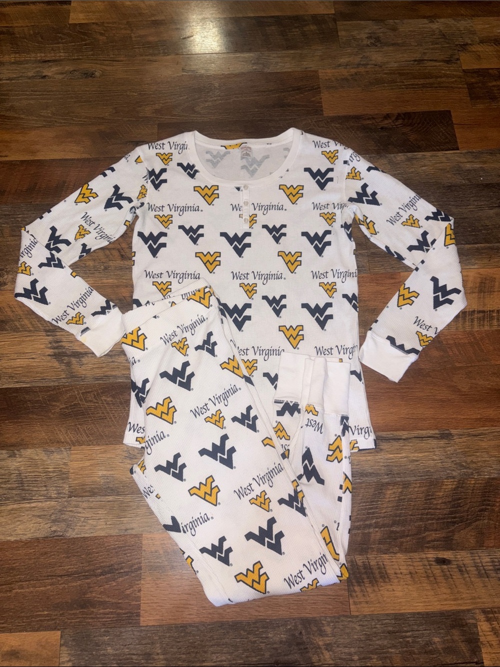 West Virginia Mountaineers women's thermal pajama lounge set